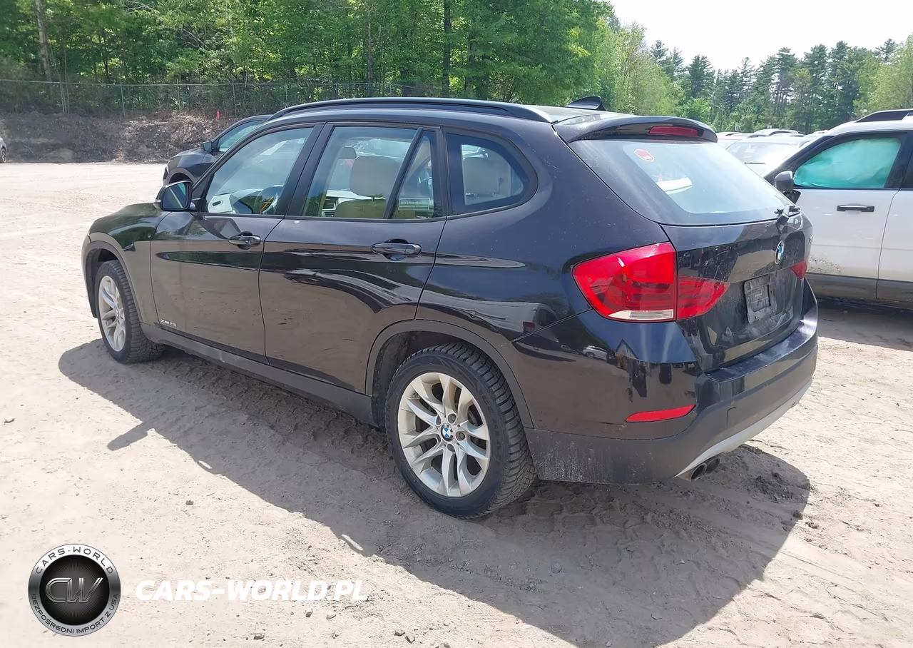 2015 BMW X1 xDrive28I VIN:WBAVL1C56FVY32526 - 3