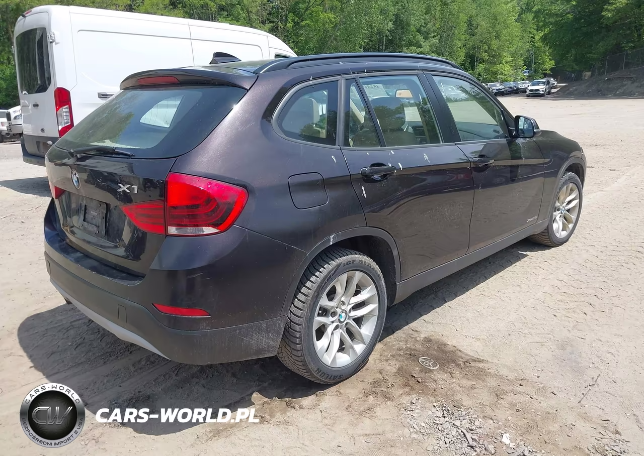 2015 BMW X1 xDrive28I VIN:WBAVL1C56FVY32526 - 4