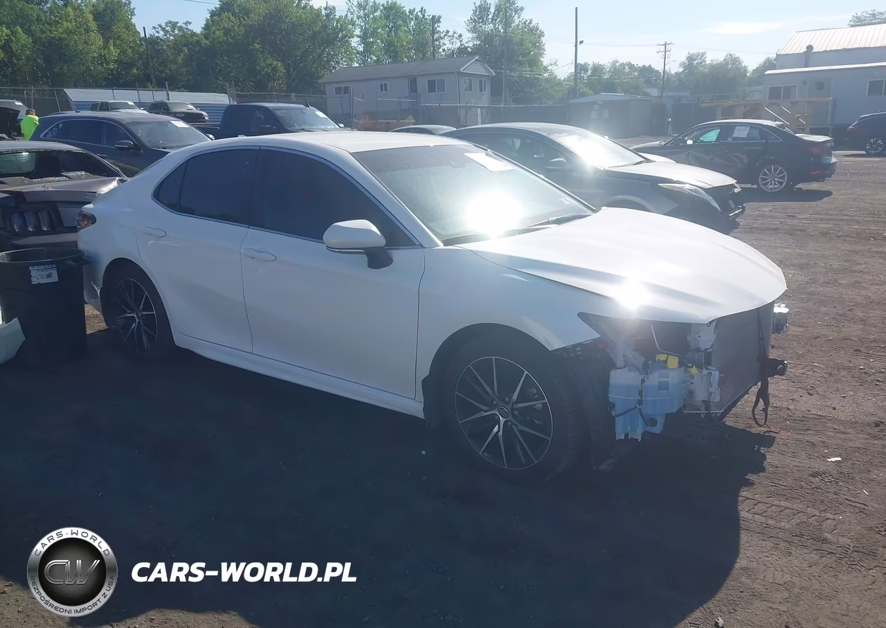 2024 Toyota Camry Se – zdjęcie 1 z 16