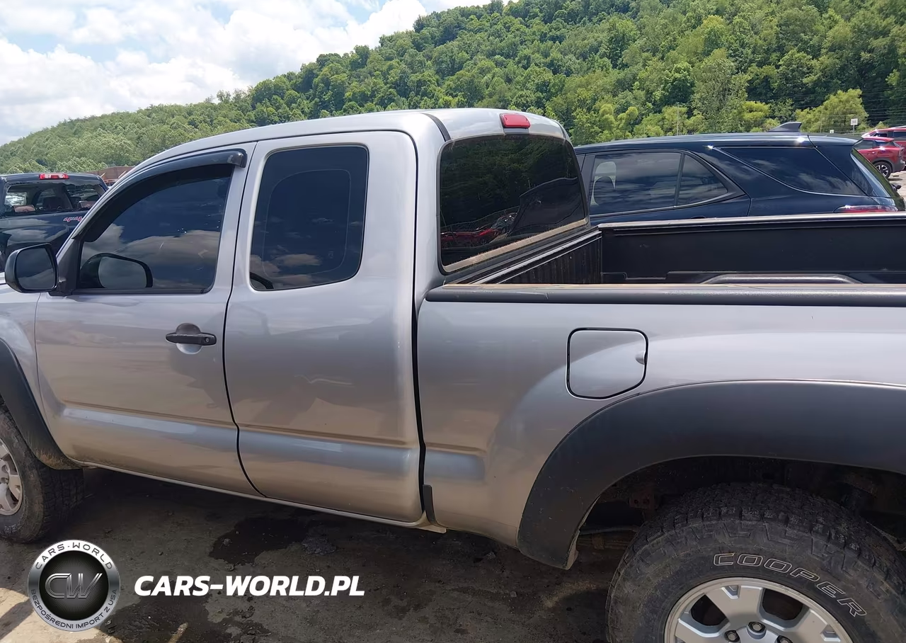 2015 Toyota Tacoma VIN:5TFUX4EN7FX033358 - 14