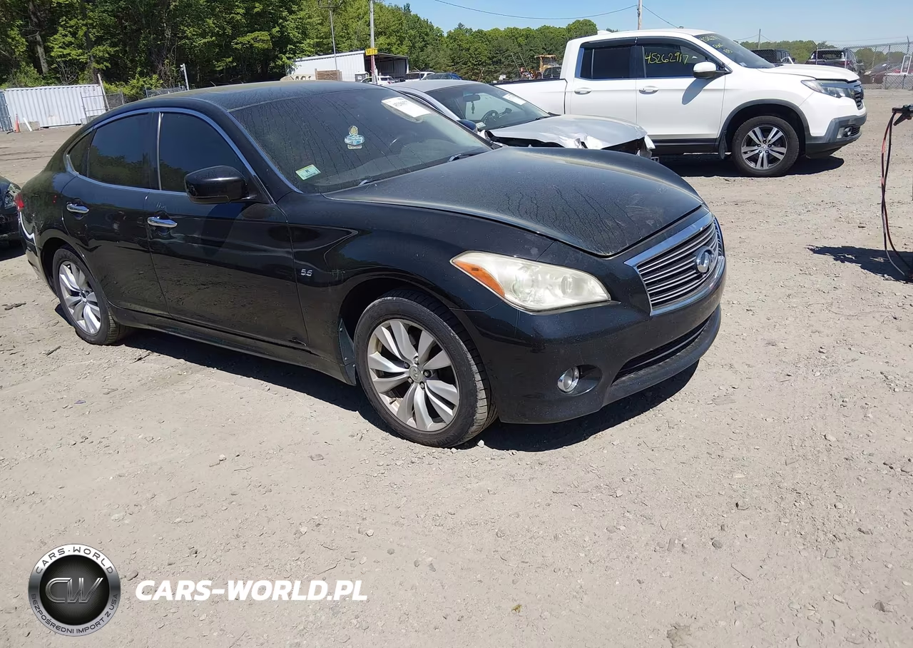 2011 Infiniti M56X
