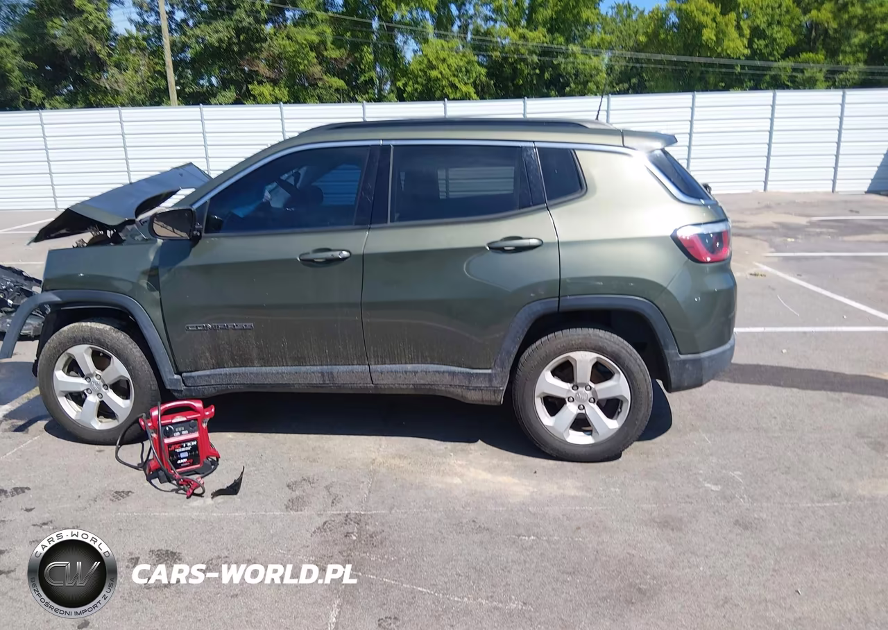 2018 Jeep Compass Latitude 4X4 VIN:3C4NJDBB8JT436897 - 15