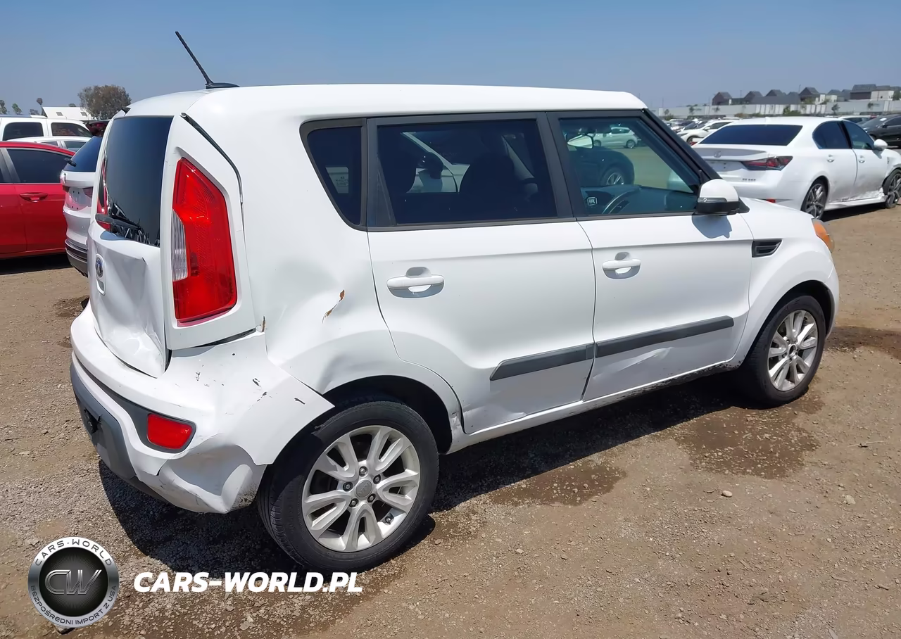 2013 Kia Soul + VIN:KNDJT2A62D7498810 - 4