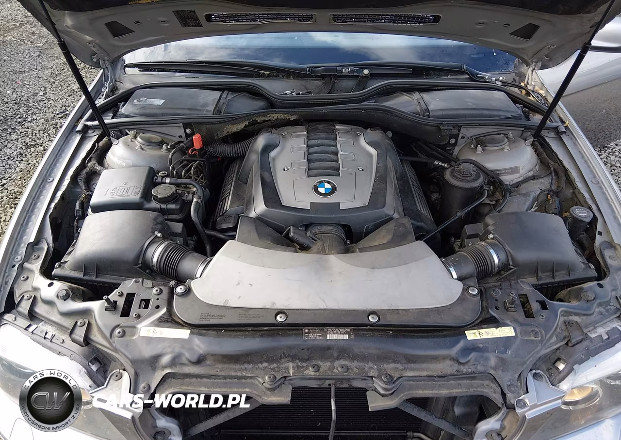 2006 BMW 750Li VIN:WBAHN83506DT63570 - 10