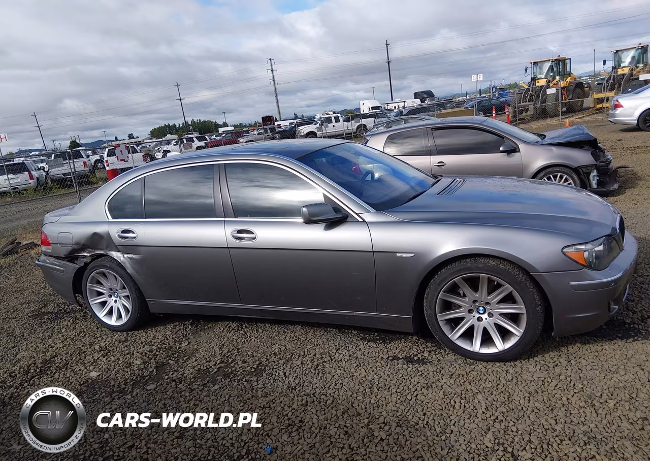 2006 BMW 750Li VIN:WBAHN83506DT63570 - 13
