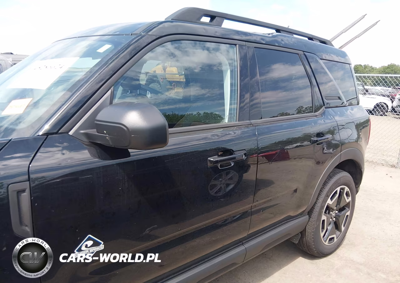 2024 Ford Bronco Sport Outer Banks VIN:3FMCR9C61RRF66622 - 14