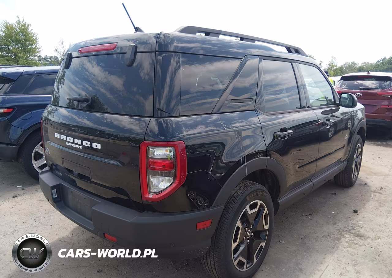 2024 Ford Bronco Sport Outer Banks VIN:3FMCR9C61RRF66622 - 4