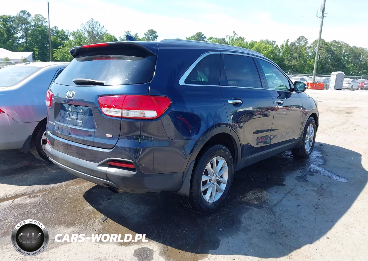 2018 Kia Sorento 2.4L Lx VIN:5XYPGDA33JG382319 - 4