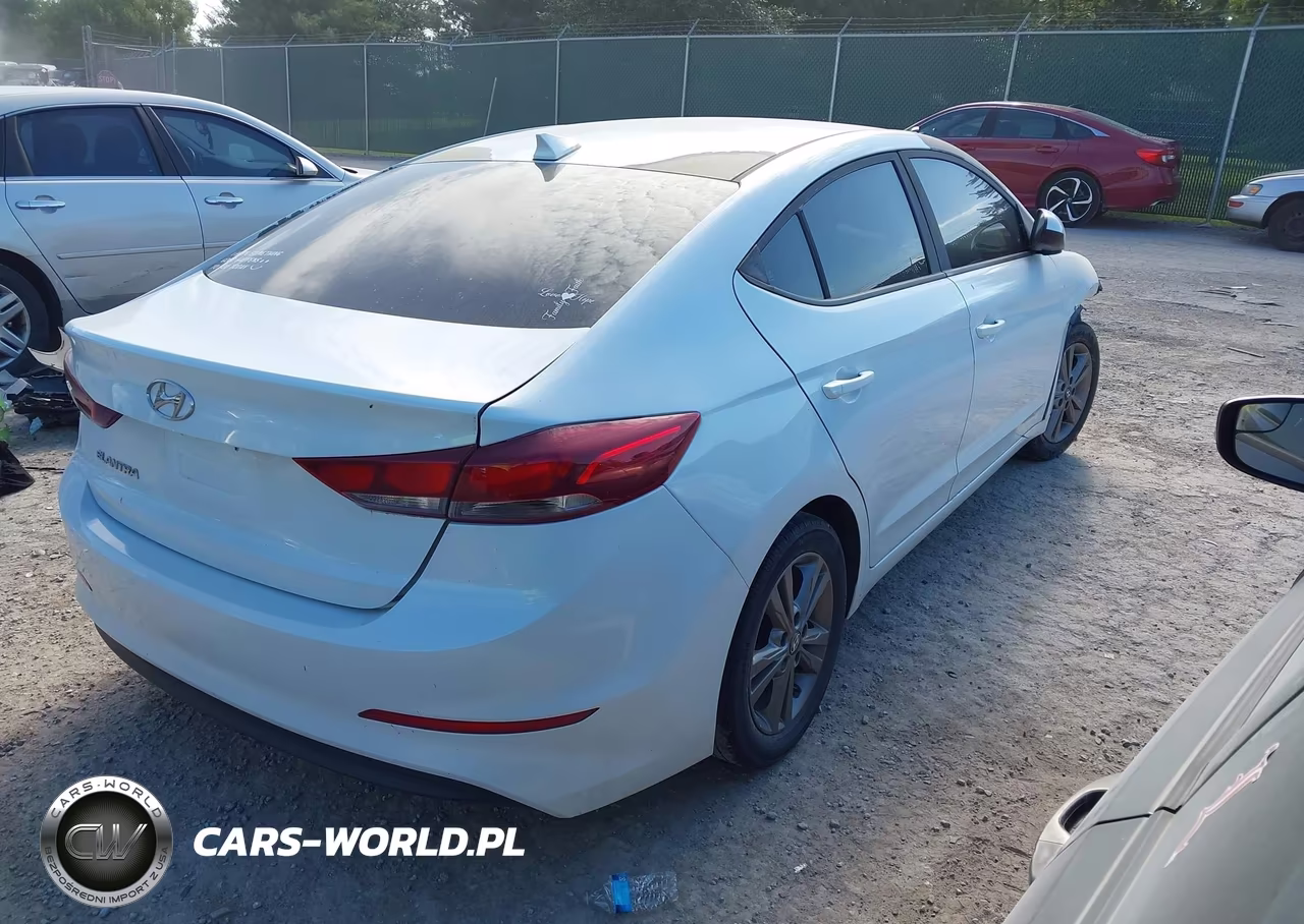 2017 Hyundai Elantra Se VIN:5NPD84LF6HH116481 - 4