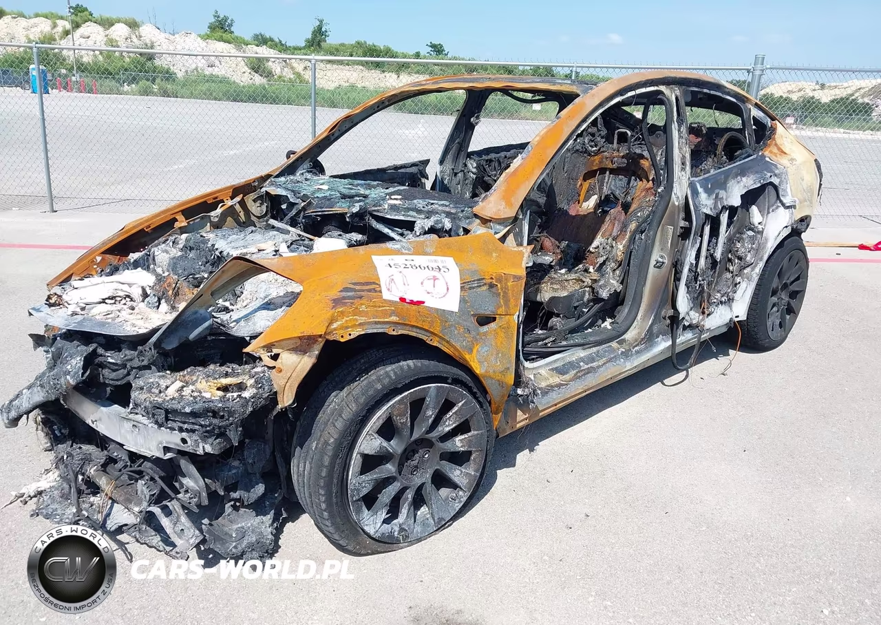 2021 Tesla Model Y Long Range Dual Motor All-Wheel Drive VIN:5YJYGDEE9MF270314 - 11