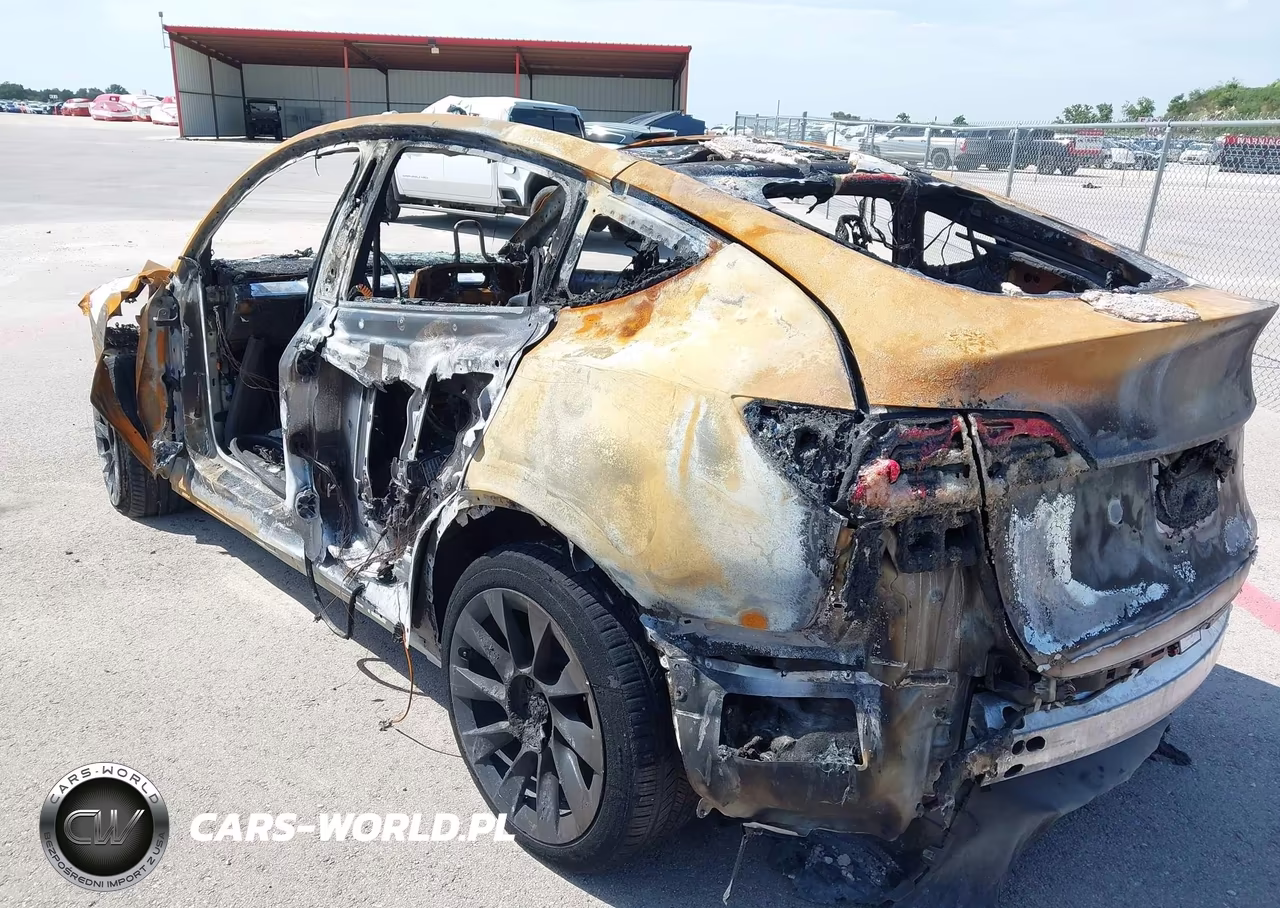 2021 Tesla Model Y Long Range Dual Motor All-Wheel Drive VIN:5YJYGDEE9MF270314 - 15