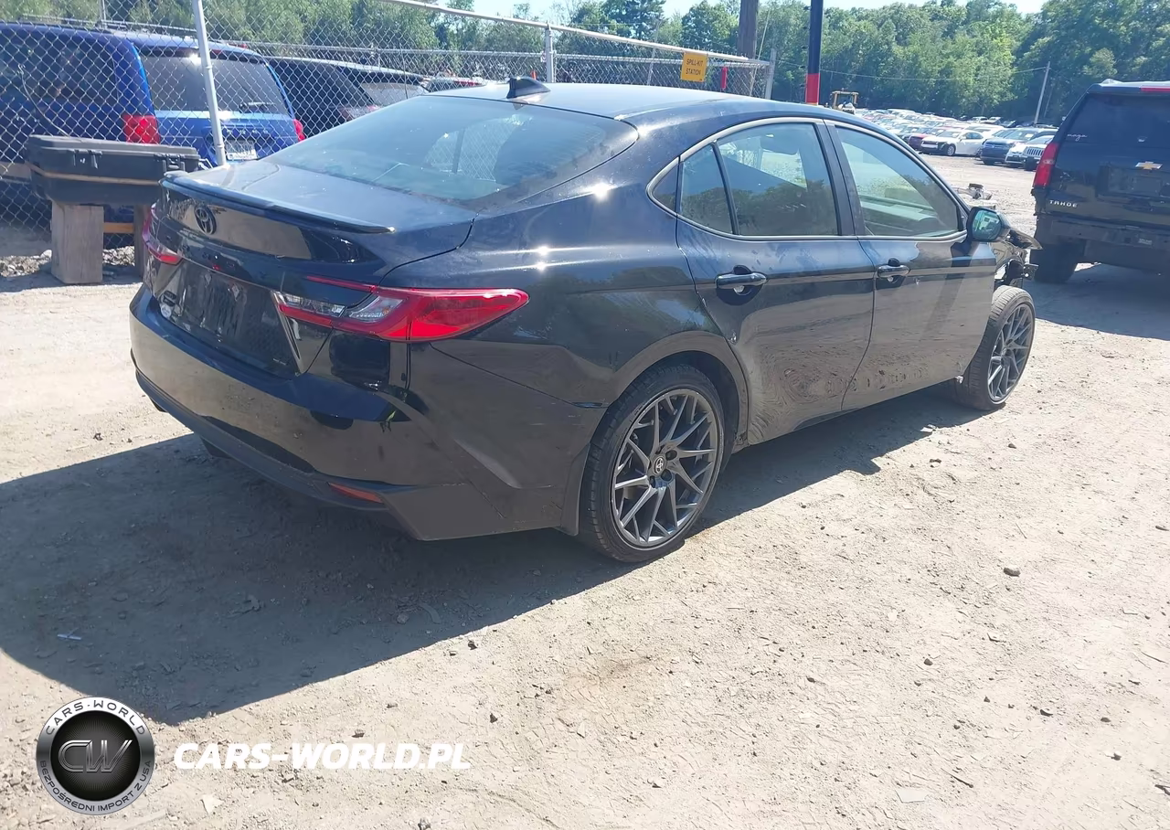 2026 Toyota Camry Se VIN:4T1DBADK5TU047174 - 4
