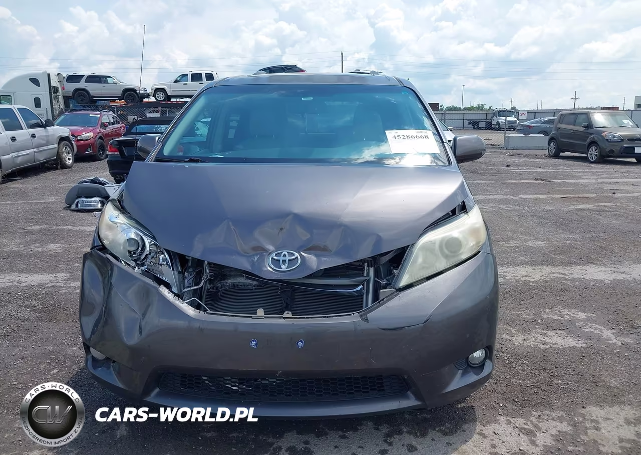 2012 Toyota Sienna Xle V6 8 Passenger VIN:5TDYK3DC8CS230020 - 12