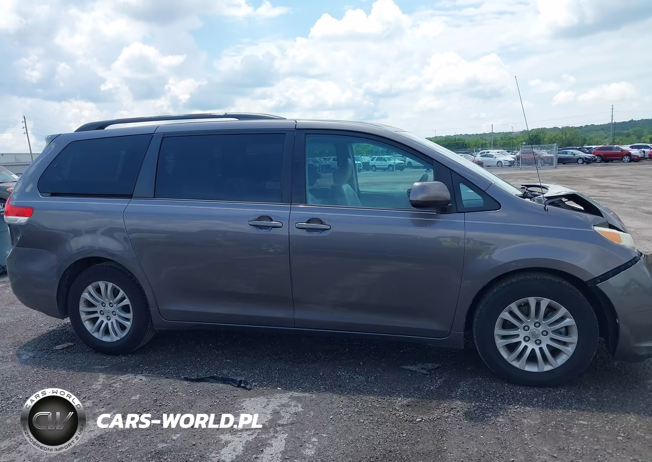 2012 Toyota Sienna Xle V6 8 Passenger VIN:5TDYK3DC8CS230020 - 13