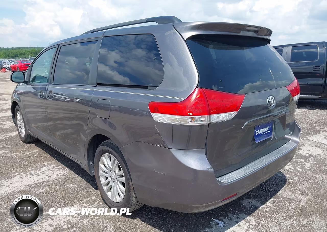 2012 Toyota Sienna Xle V6 8 Passenger VIN:5TDYK3DC8CS230020 - 3