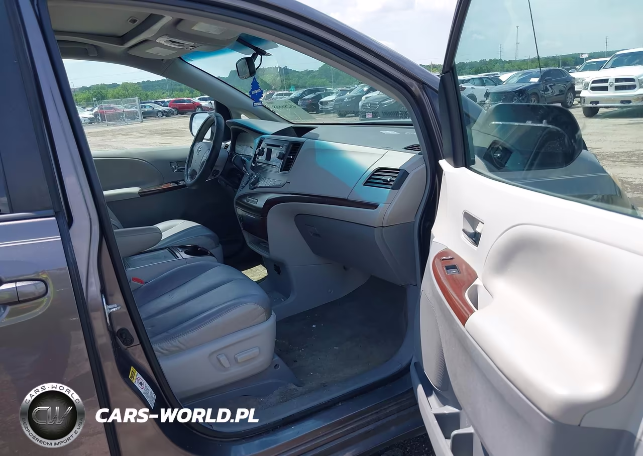 2012 Toyota Sienna Xle V6 8 Passenger VIN:5TDYK3DC8CS230020 - 5
