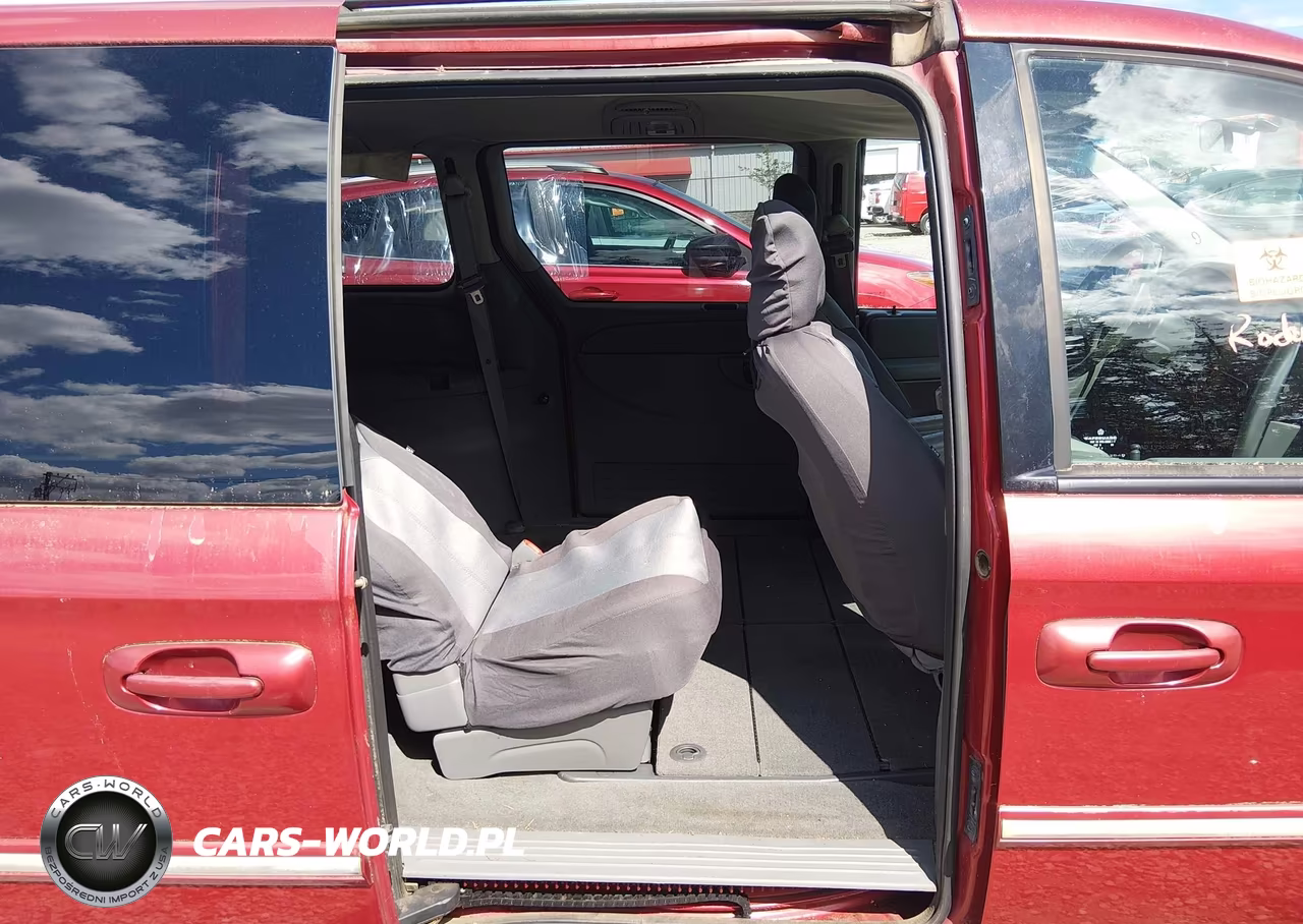 2006 Chrysler Town & Country Touring VIN:2A4GP54L96R609835 - 8