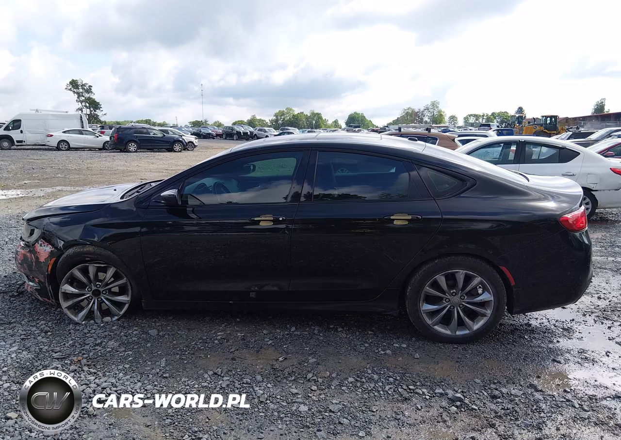 2015 Chrysler 200 S VIN:1C3CCCBB7FN550400 - 15