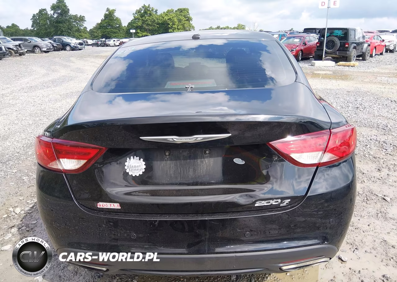 2015 Chrysler 200 S VIN:1C3CCCBB7FN550400 - 17
