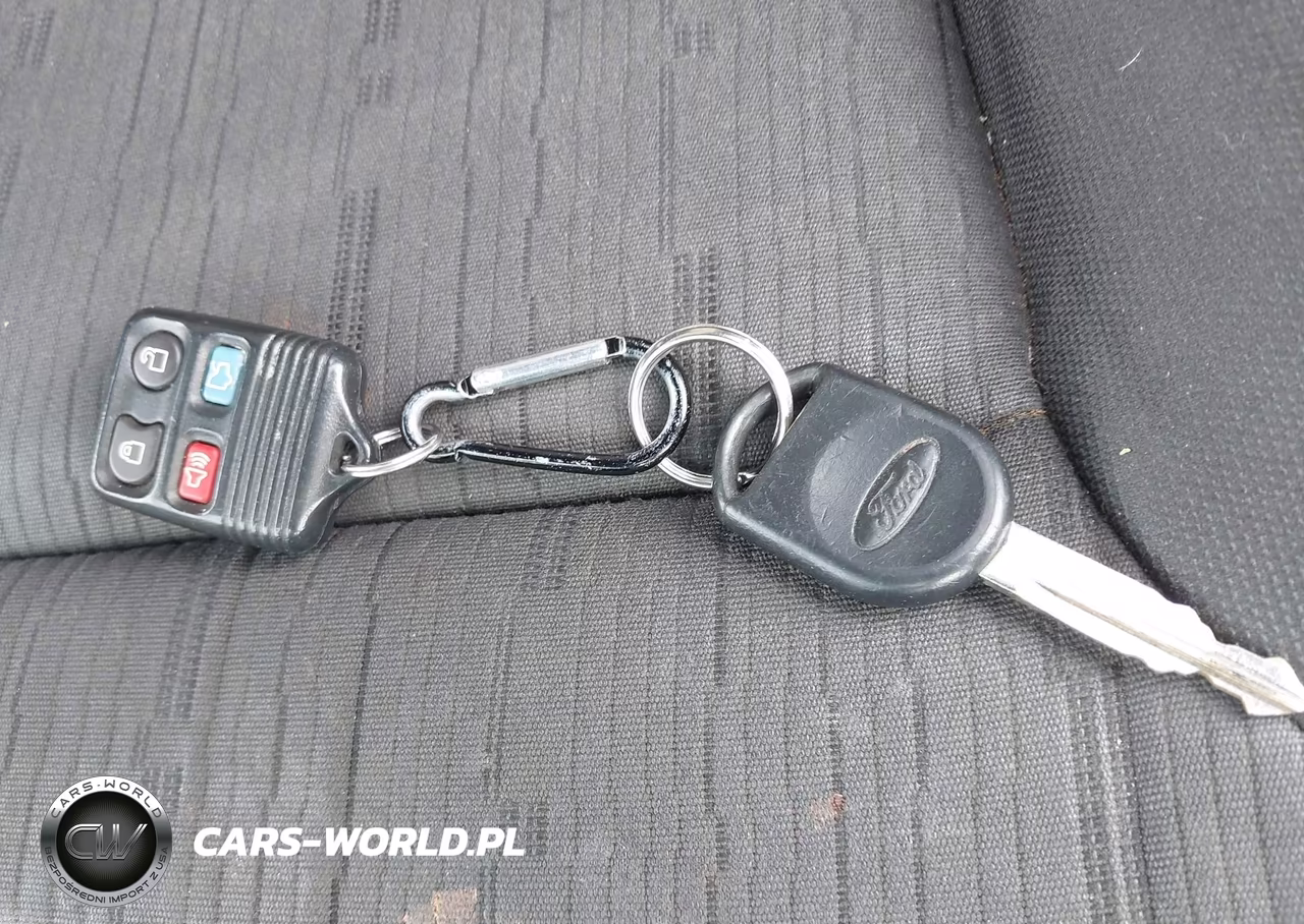 2011 Ford Focus Se VIN:1FAHP3FN1BW132323 - 11