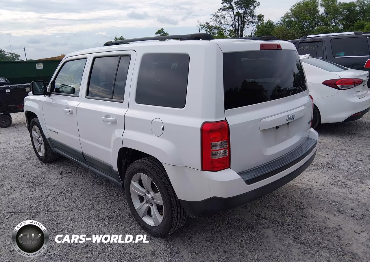 2011 Jeep Patriot Sport VIN:1J4NT1GB3BD233726 - 3