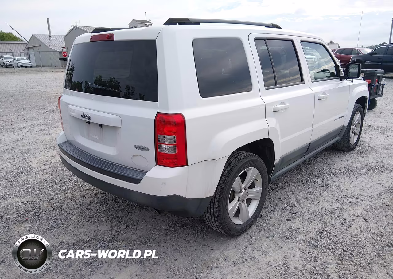 2011 Jeep Patriot Sport VIN:1J4NT1GB3BD233726 - 4