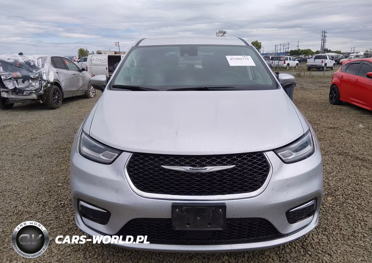 2023 Chrysler Pacifica Touring L VIN:2C4RC1BG2PR571682 - 12