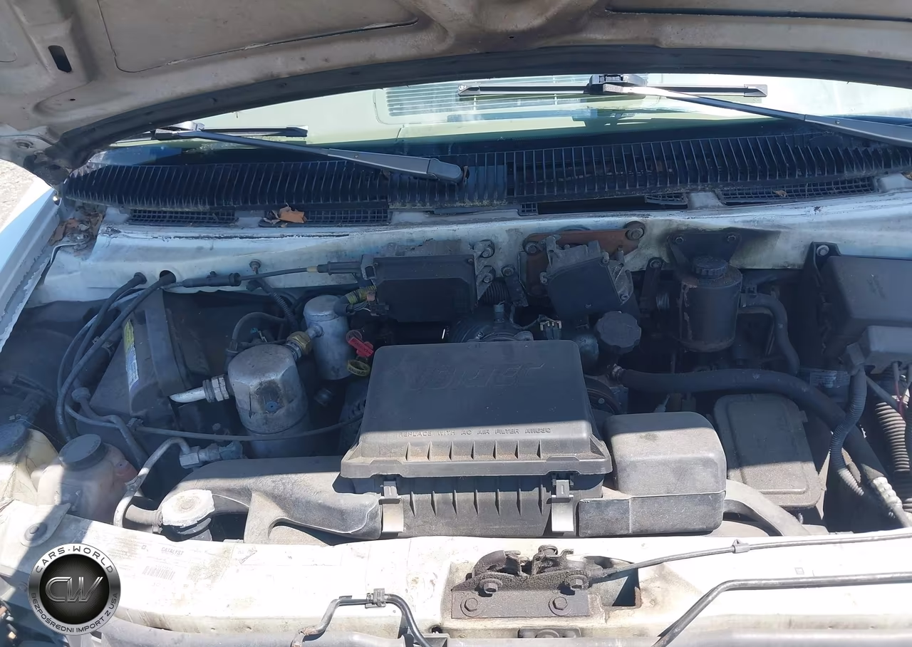 1999 Chevrolet Astro Upfitter Pkg. VIN:1GBDM19W7XB112638 - 10