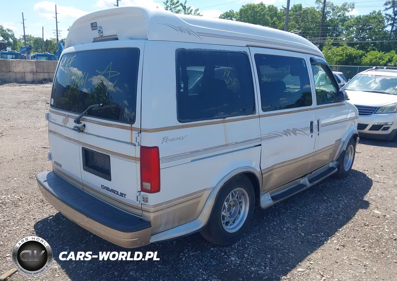1999 Chevrolet Astro Upfitter Pkg. VIN:1GBDM19W7XB112638 - 4