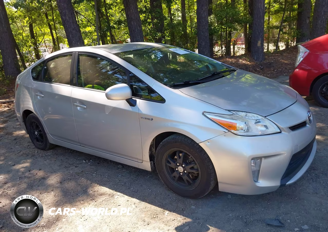 2014 Toyota Prius Two – zdjęcie 1 z 16