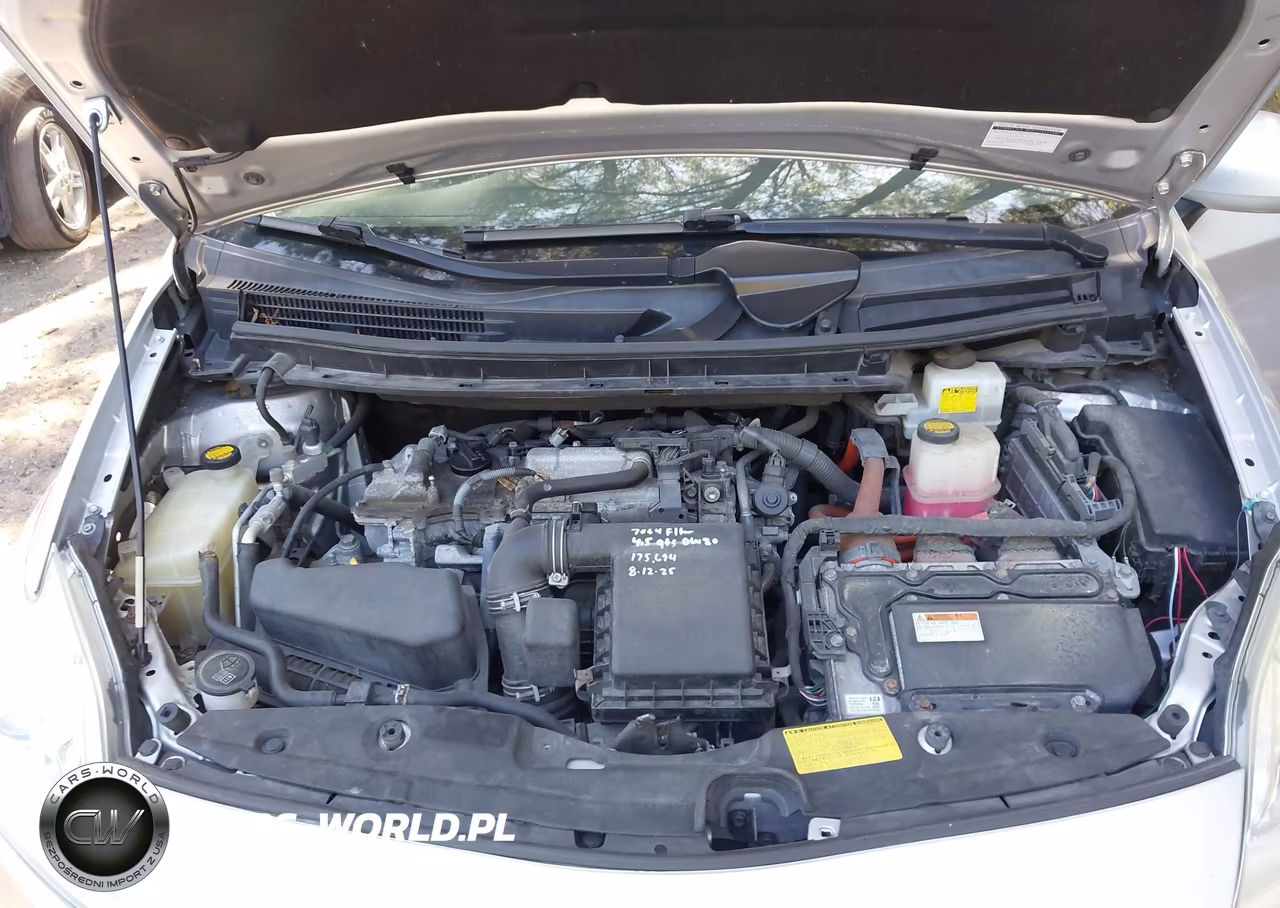 2014 Toyota Prius Two VIN:JTDKN3DU5E1784492 - 10
