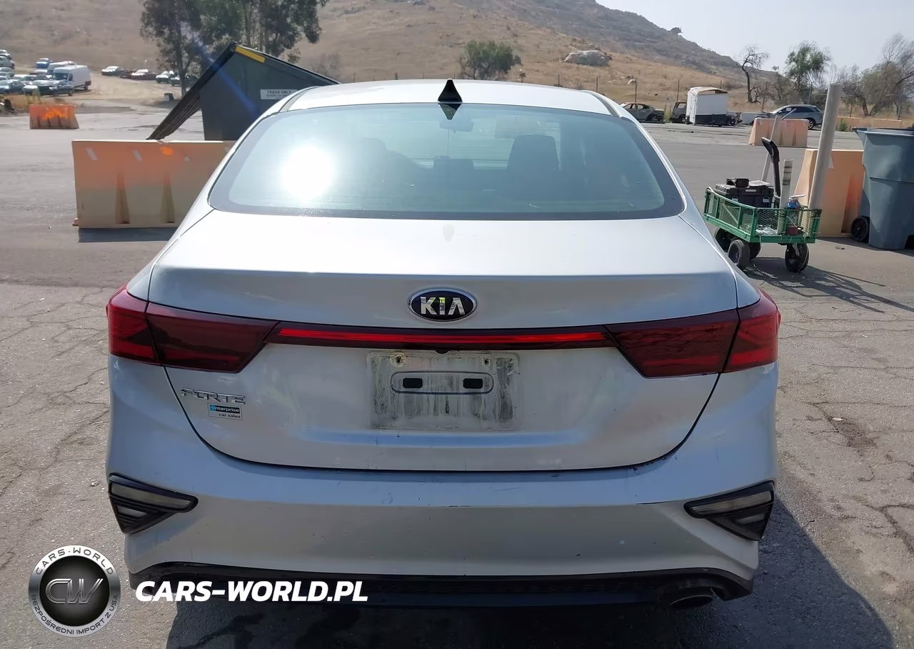 2021 Kia Forte Lxs VIN:3KPF24AD1ME286080 - 16