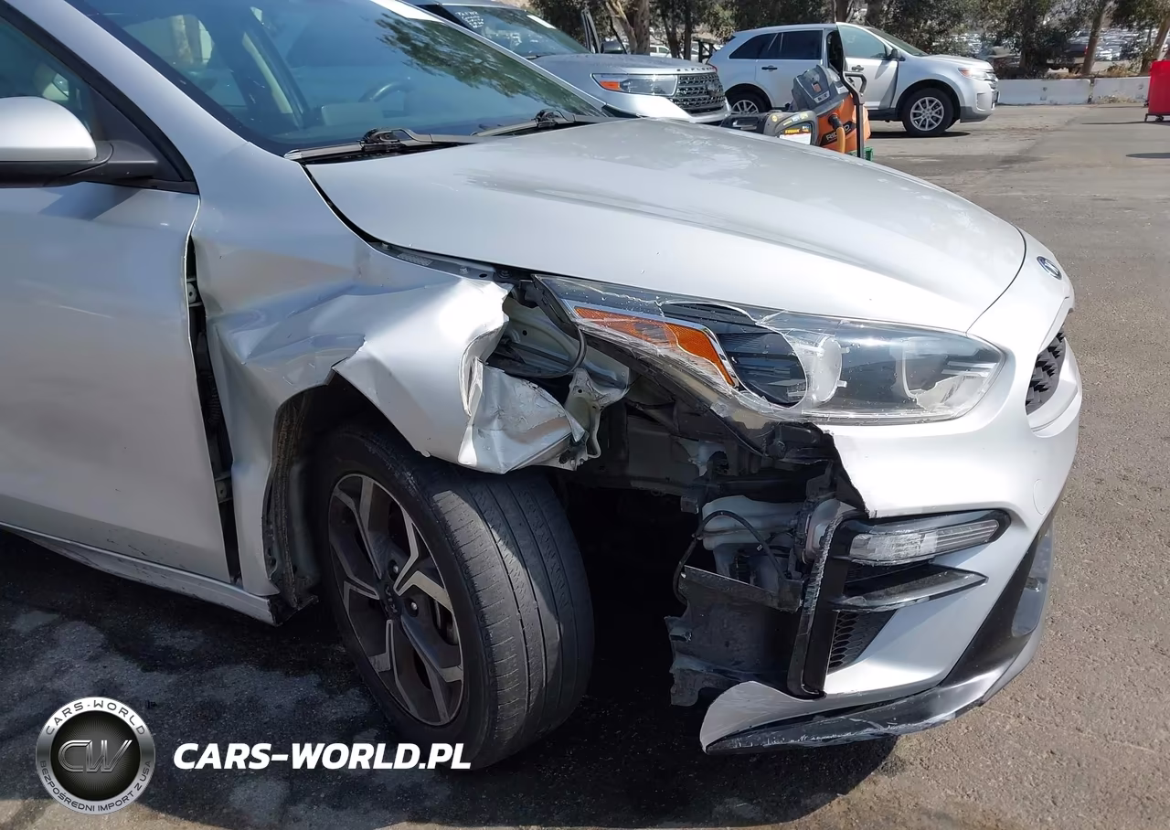 2021 Kia Forte Lxs VIN:3KPF24AD1ME286080 - 6