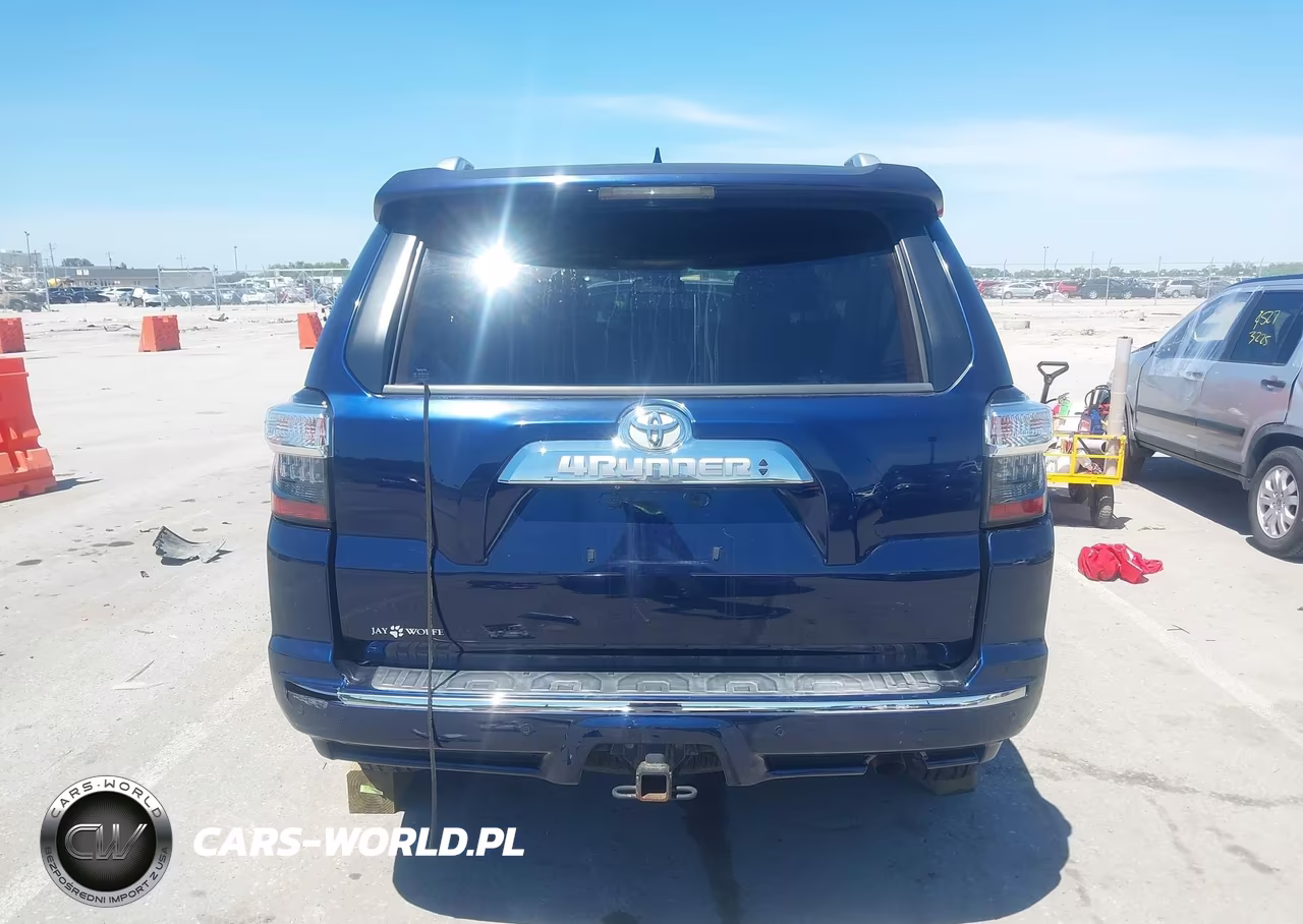 2015 Toyota 4Runner Limited VIN:JTEBU5JR1F5215823 - 17