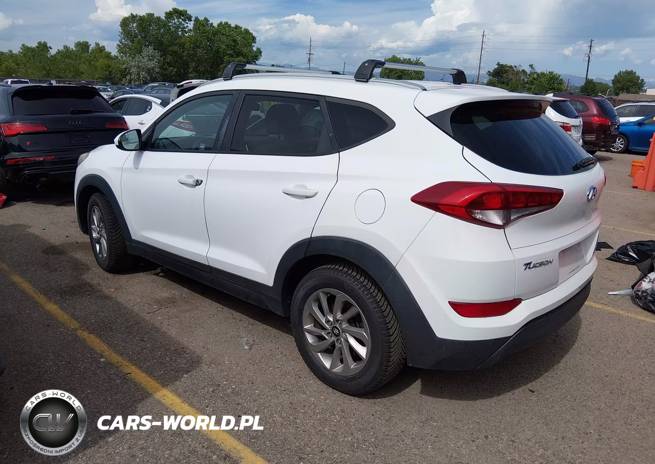 2016 Hyundai Tucson Se VIN:KM8J3CA40GU082759 - 3