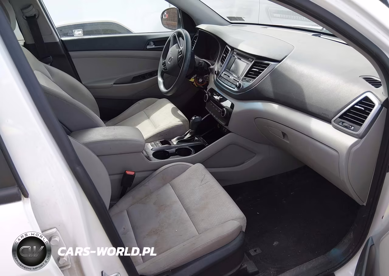 2016 Hyundai Tucson Se VIN:KM8J3CA40GU082759 - 5