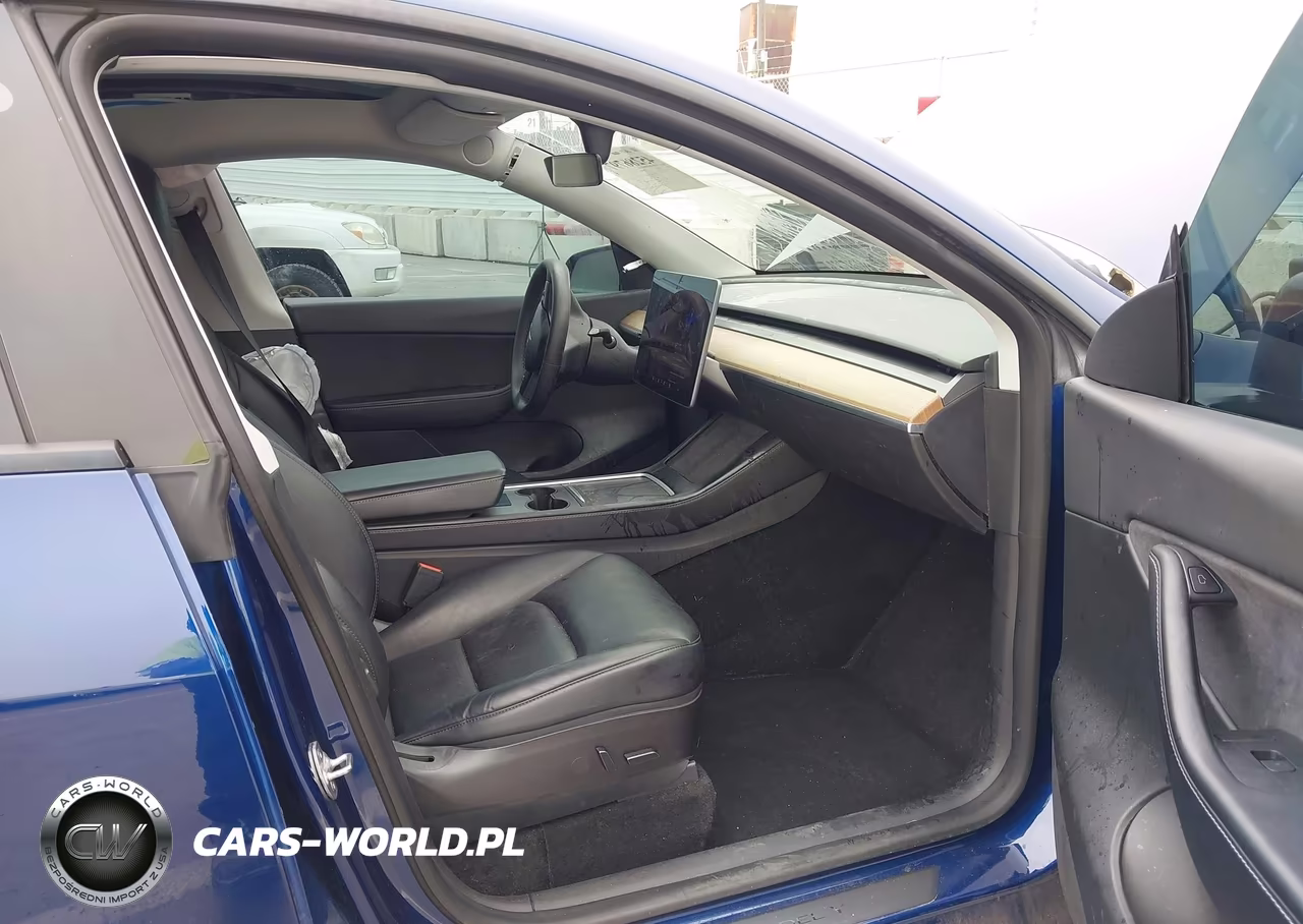 2022 Tesla Model Y Performance Dual Motor All-Wheel Drive VIN:7SAYGDEF1NF378133 - 5
