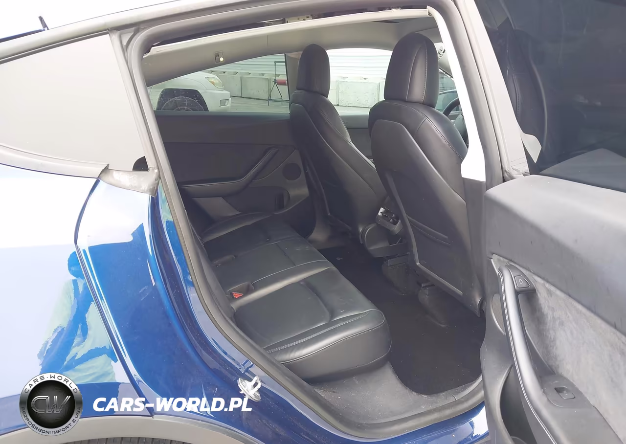 2022 Tesla Model Y Performance Dual Motor All-Wheel Drive VIN:7SAYGDEF1NF378133 - 8