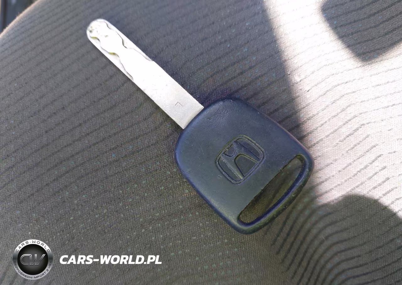 2010 Honda Fit VIN:JHMGE8H23AS017660 - 11