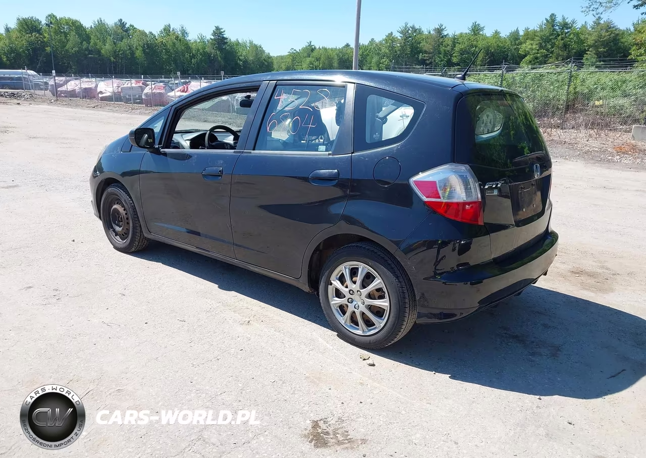 2010 Honda Fit VIN:JHMGE8H23AS017660 - 3