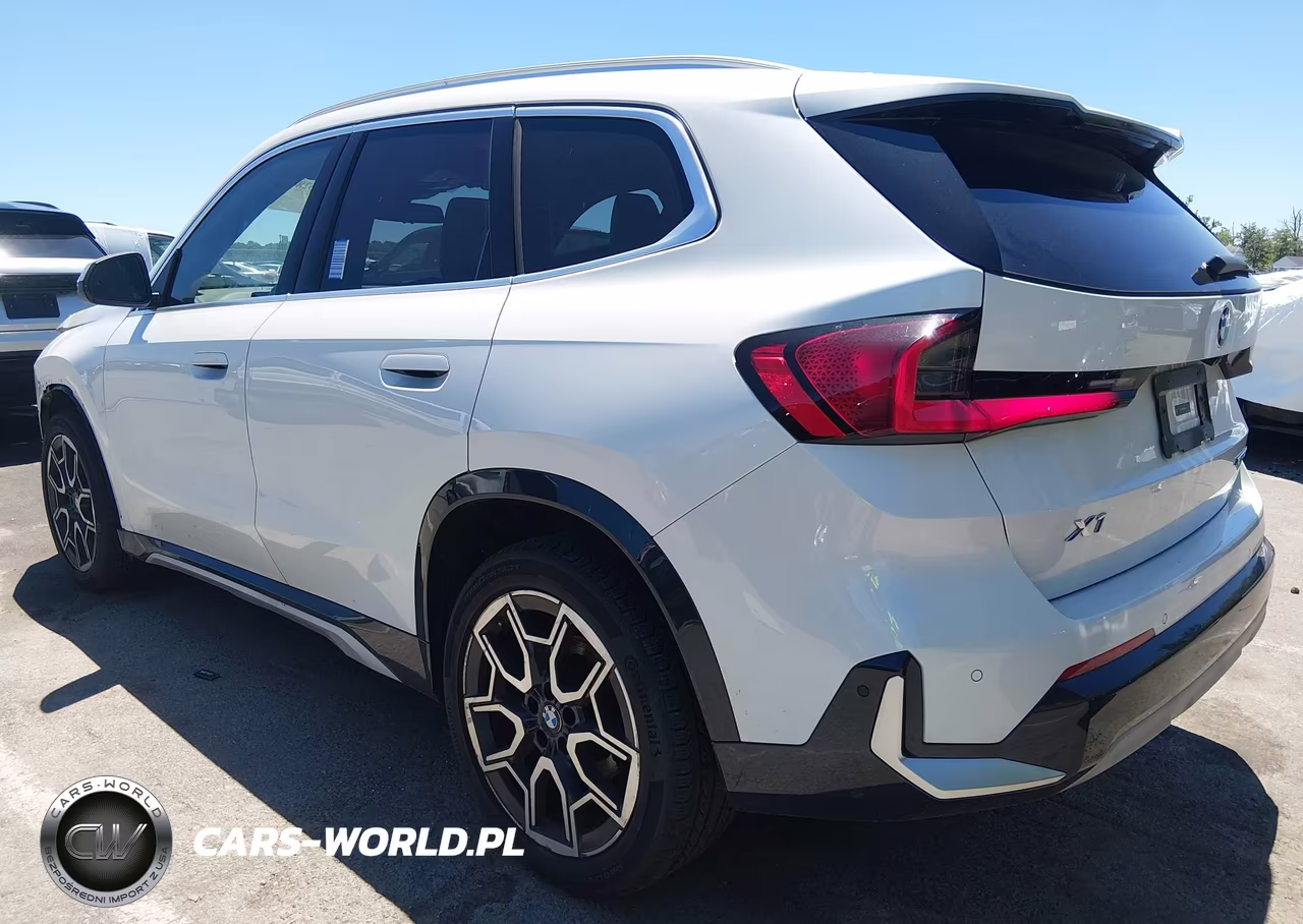 2023 BMW X1 xDrive28I VIN:WBX73EF04P5X36403 - 3