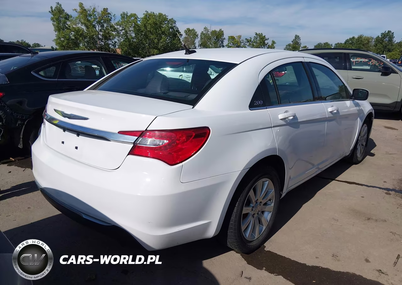 2012 Chrysler 200 Touring VIN:1C3CCBBB3CN277994 - 4