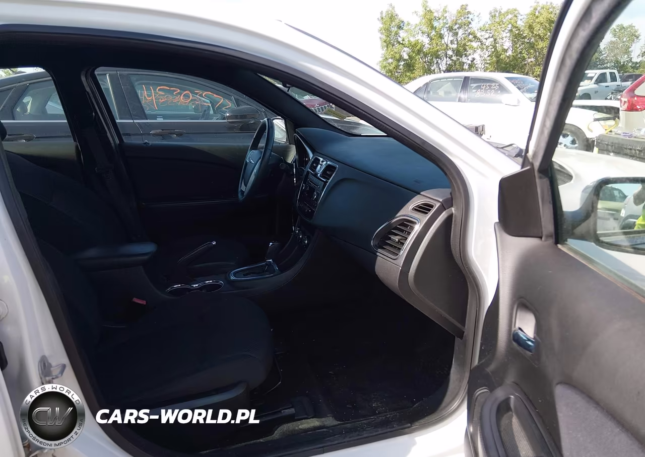 2012 Chrysler 200 Touring VIN:1C3CCBBB3CN277994 - 5