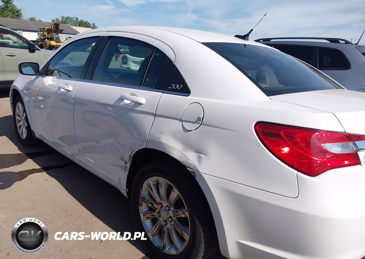 2012 Chrysler 200 Touring VIN:1C3CCBBB3CN277994 - 6