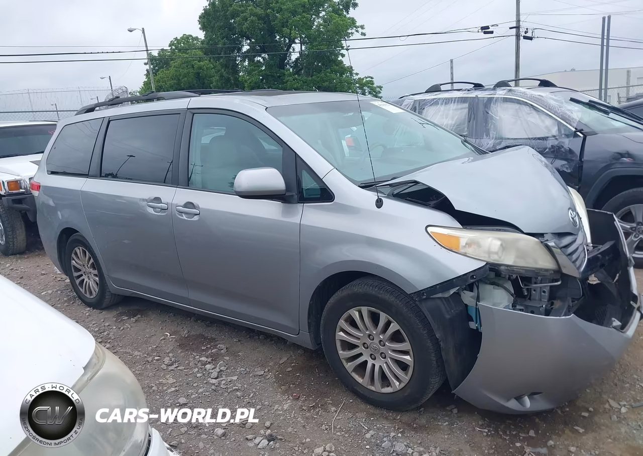 2014 Toyota Sienna Xle V6 8 Passenger VIN:5TDYK3DC8ES436036 - 13