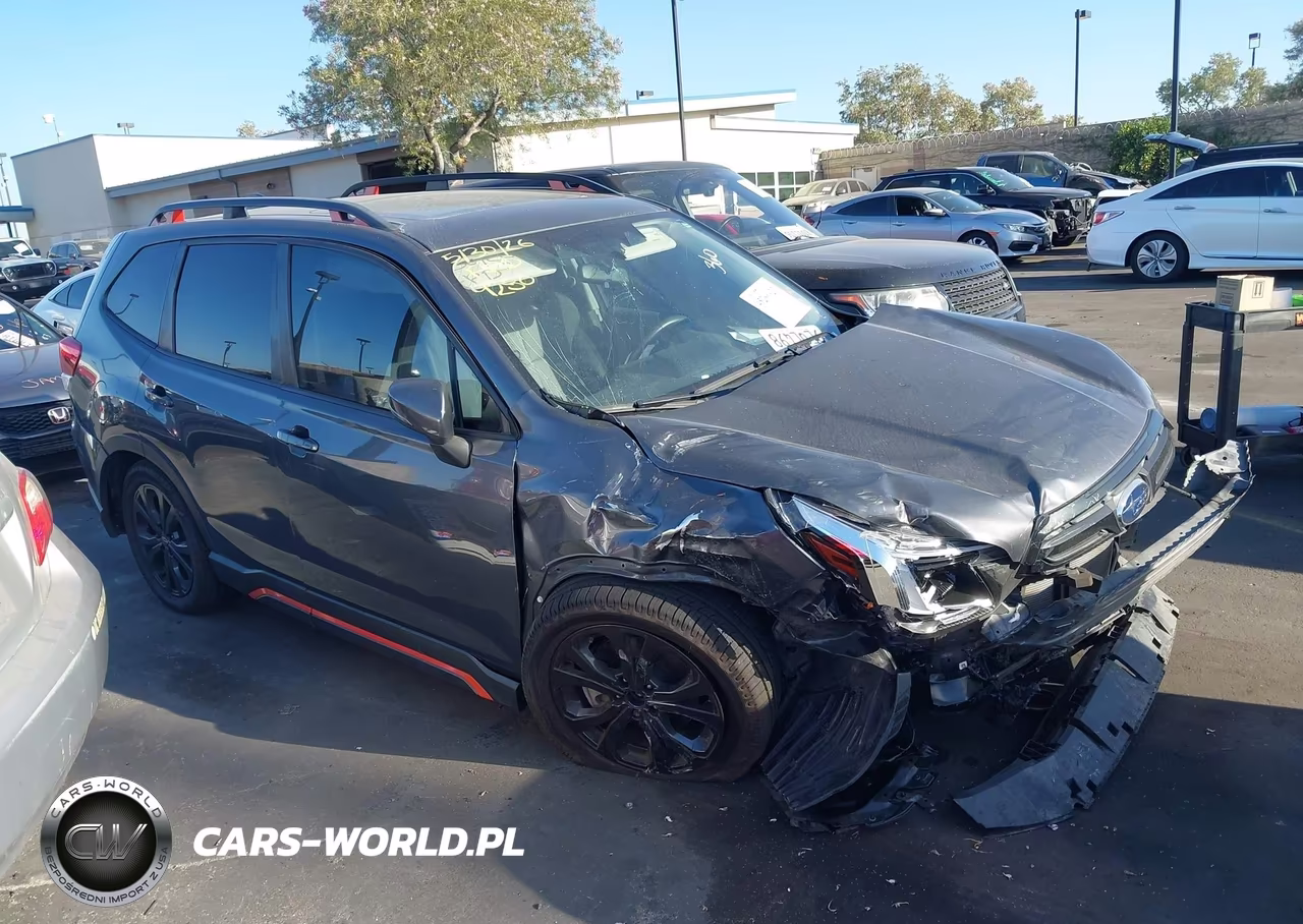 2023 Subaru Forester Sport VIN:JF2SKAJCXPH434280 - 13