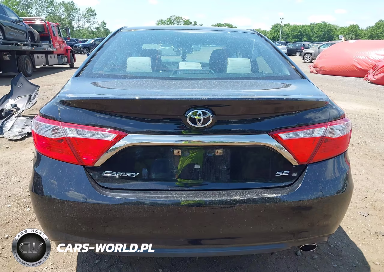 2016 Toyota Camry Se VIN:4T1BF1FK8GU241955 - 16
