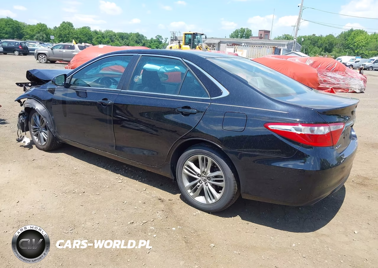 2016 Toyota Camry Se VIN:4T1BF1FK8GU241955 - 3