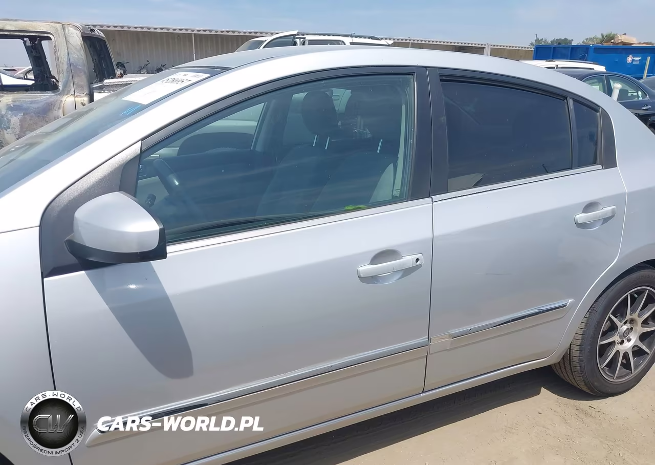 2010 Nissan Sentra 2.0S VIN:3N1AB6AP0AL648152 - 14