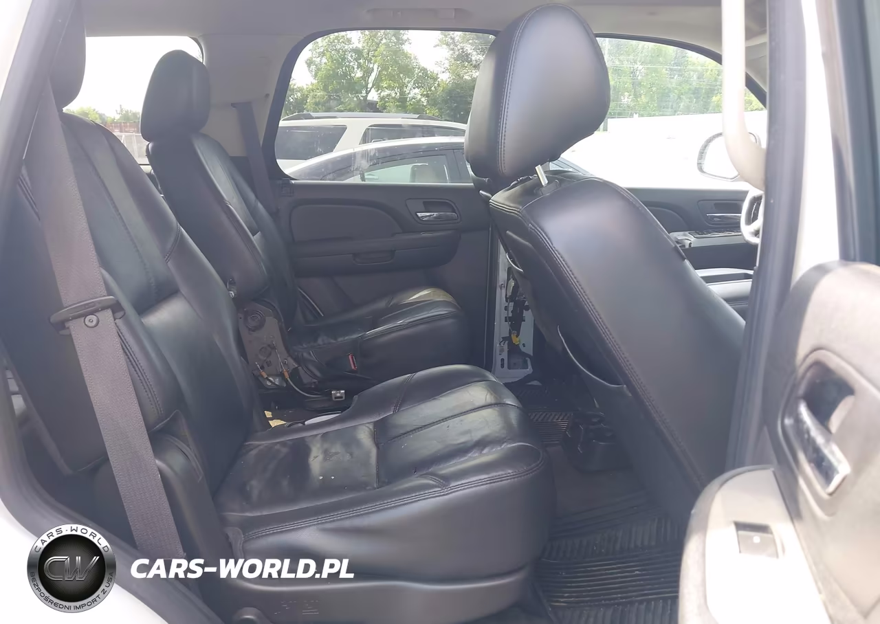 2013 Chevrolet Tahoe Lt VIN:1GNSKBE09DR370623 - 8